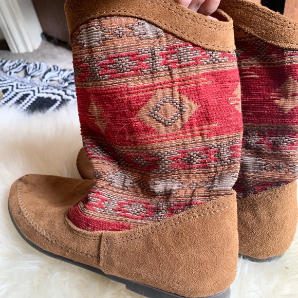 Minnetonka moccasins - Picture 4 of 6